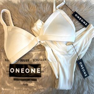 *New with Tags!* - ONEONESWIMWEAR Bikini
